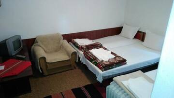 Фото номера Двухместный номер с 1 кроватью Гостевой дом Hotel Pette Oreha г. Боженците 3
